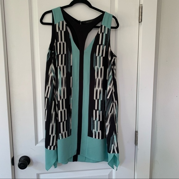 BCBG Maxazria Shift Dress Size Small - Picture 6 of 9